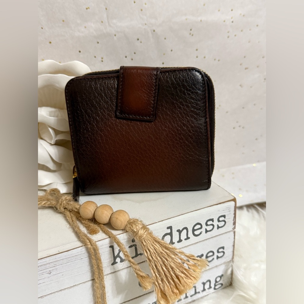 Vintage Prada Dark Brown Leather Wallet with Gold Logo - Picture 13 of 14